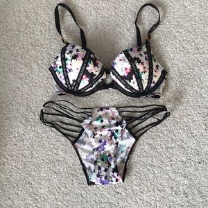 Victoria Secret very sexy bra